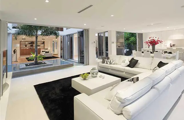 TLR-6100 Folding Door